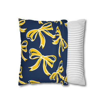 Trendy Bow College Pillow Cover - Dorm Pillow, Graduation Gift, Bed Party Gift, Acceptance Gift, College Gift, Michigan Wolverines, Bow Gift