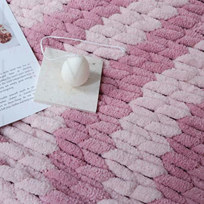 Maetoow Chenille Chunky Knit Blanket Throw 40×50 Inch, Handmade Warm & Cozy Blanket Couch, Bed, Home Decor, Soft Breathable Fleece Banket, Christmas Thick and Giant Yarn Throws, Dark Pink & Light Pink