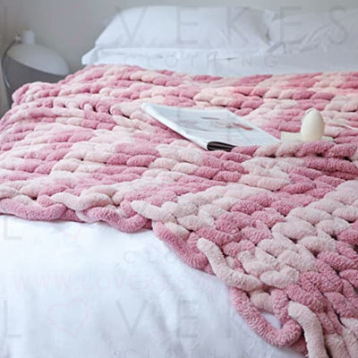 Maetoow Chenille Chunky Knit Blanket Throw 40×50 Inch, Handmade Warm & Cozy Blanket Couch, Bed, Home Decor, Soft Breathable Fleece Banket, Christmas Thick and Giant Yarn Throws, Dark Pink & Light Pink