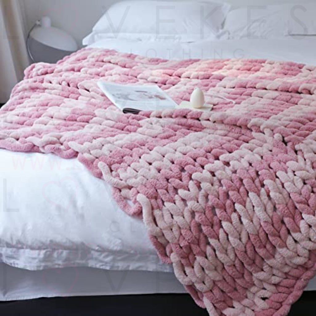Maetoow Chenille Chunky Knit Blanket Throw 40×50 Inch, Handmade Warm & Cozy Blanket Couch, Bed, Home Decor, Soft Breathable Fleece Banket, Christmas Thick and Giant Yarn Throws, Dark Pink & Light Pink
