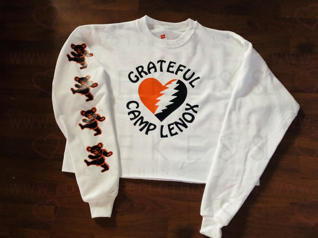 Grateful Heart Camp Crop Sweatshirt - lovekess - clothing